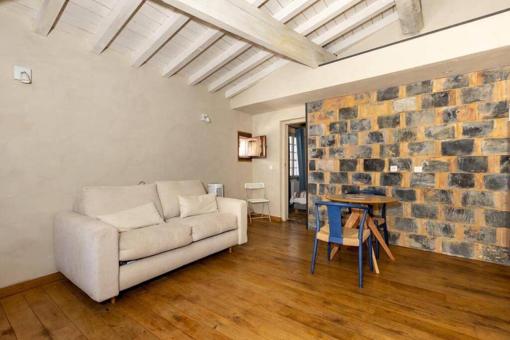 Cocon Douillet Avec Vue - Intramuros Avignon Exterior photo